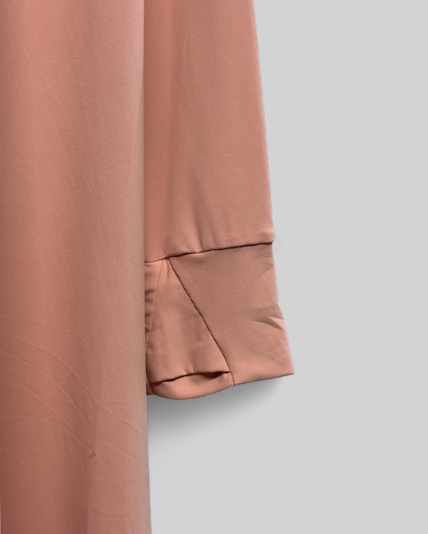 Modest Sports Shirt - Pastel Pink