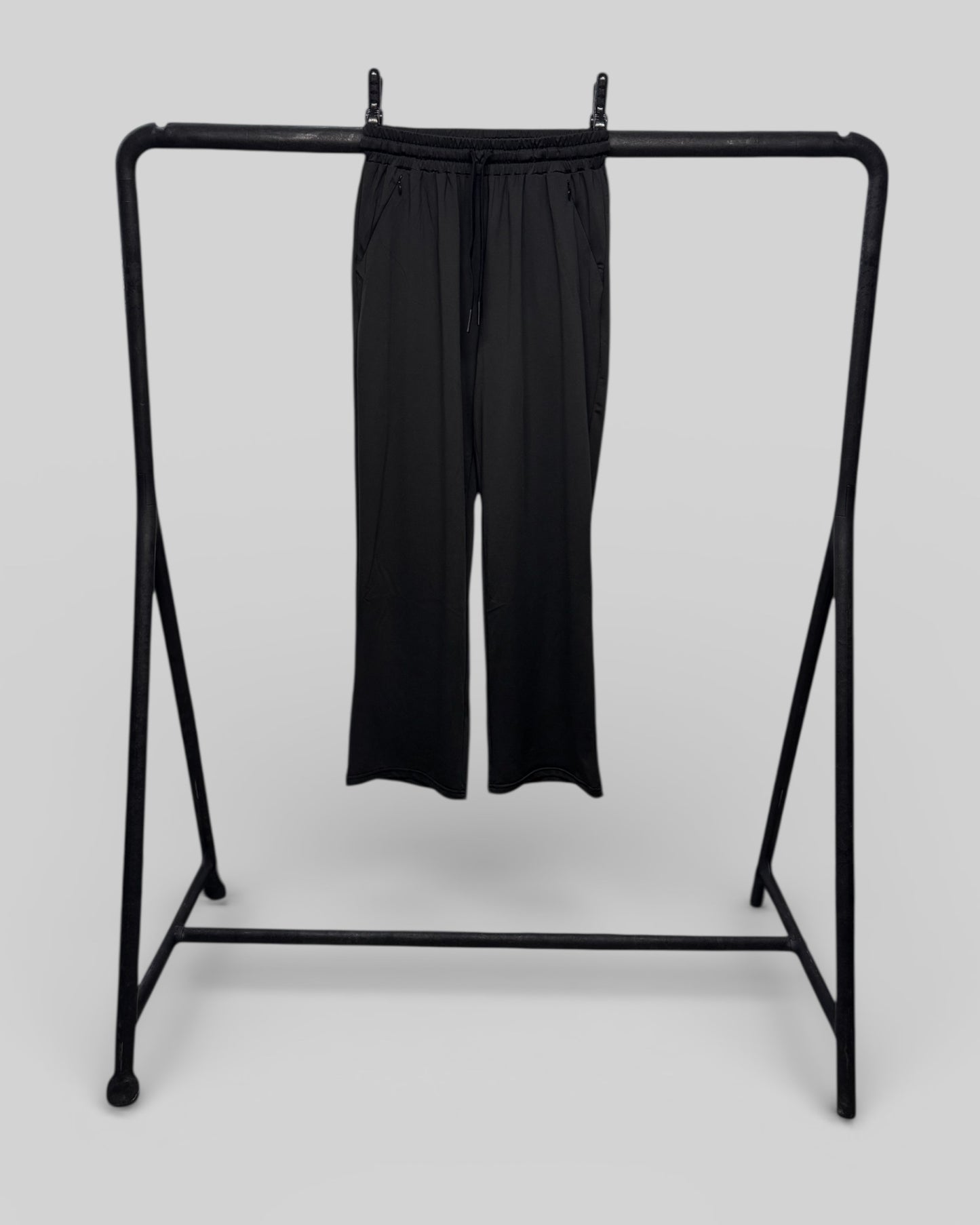 Wide Joggers - Black