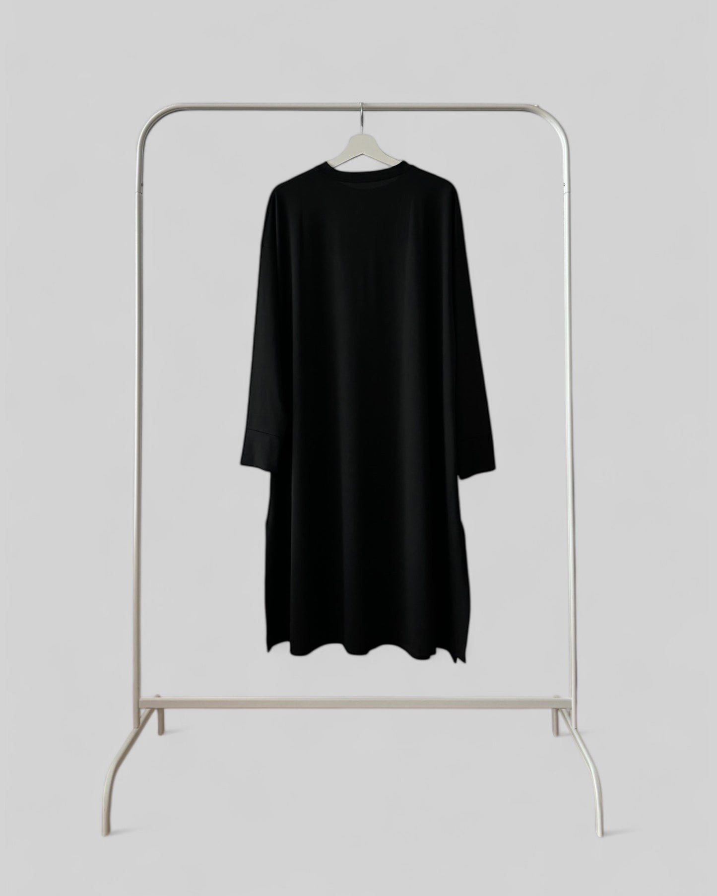 Modest Sports Shirt - Black